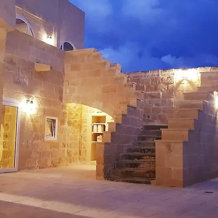 In Gozo With Large Pool & Garden *
