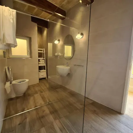 In Gozo With Large Pool & Garden Villa *