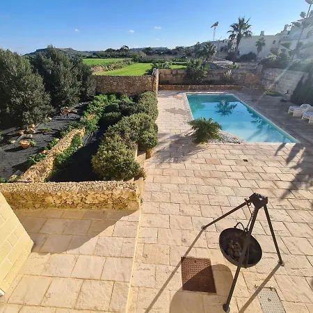 Villa In Gozo With Large Pool & Garden Birbuba