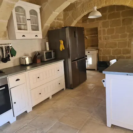 In Gozo With Large Pool & Garden * Birbuba